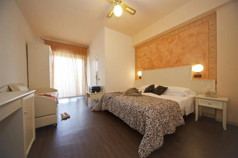 Park Hotel Serena Viserbella di Rimini 3*,