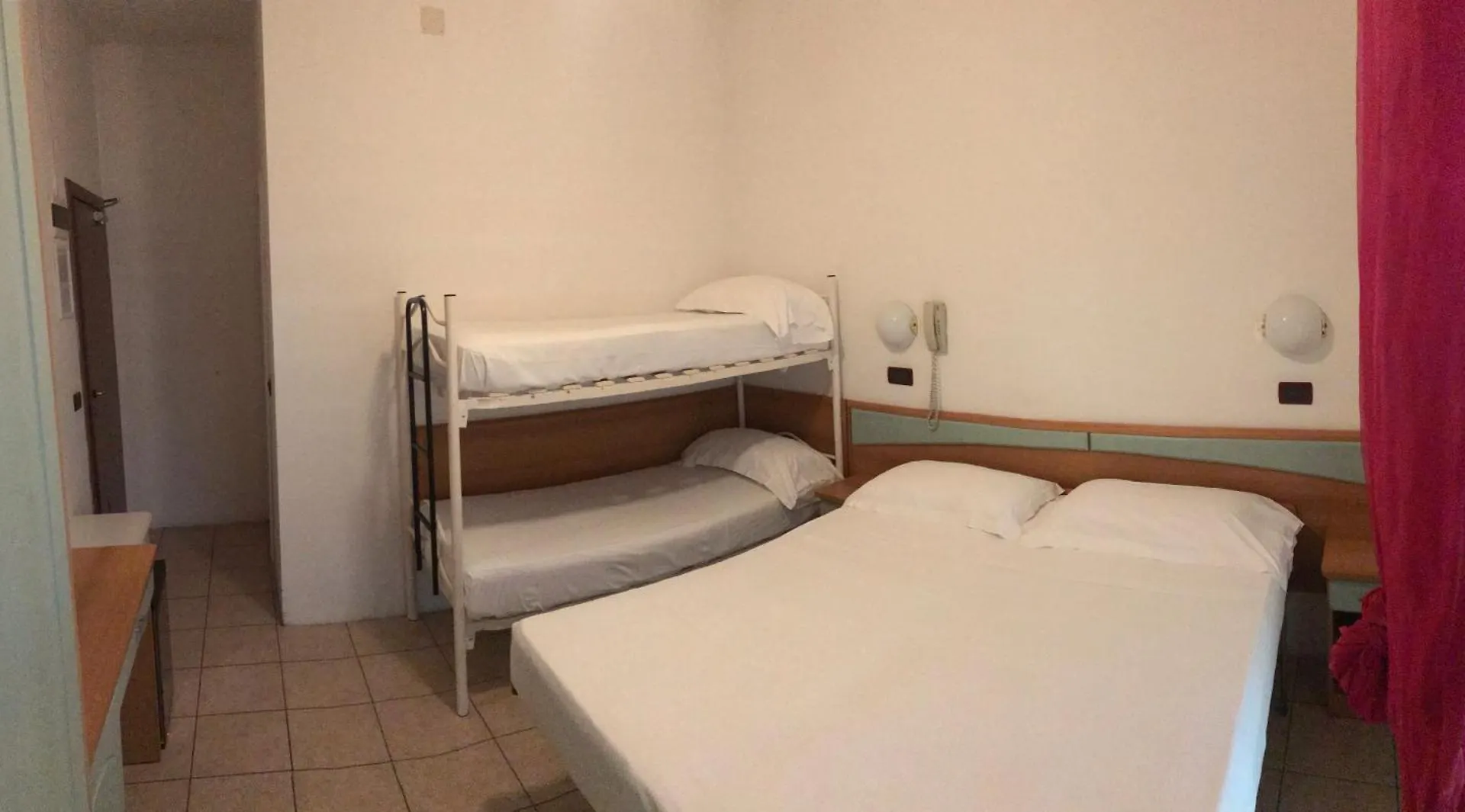 Park Hotel Serena Viserbella di Rimini 3*,  إيطاليا