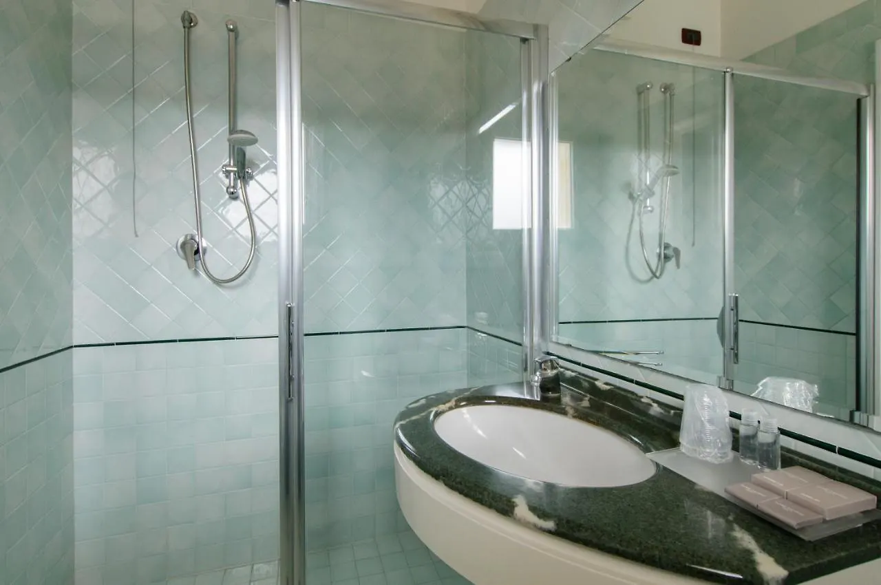 Park Hotel Serena Viserbella di Rimini 3*,  إيطاليا